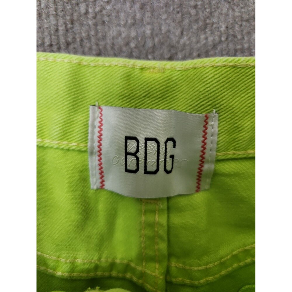 BDG Longline Carpenter Shorts Womens 27 Lime Green Raw Hem Denim NEW - Picture 9 of 12
